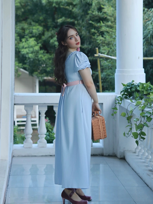 Light Blue Regency Era Dress with Pink Waist Ribbon and Puff Sleeves – Bridgerton Regency Era Dress Plus Size